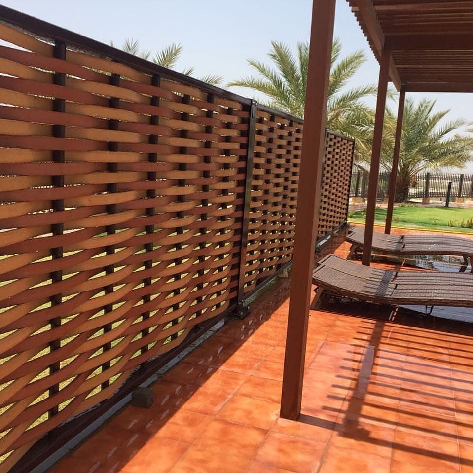 سواتر خشبية شرائح